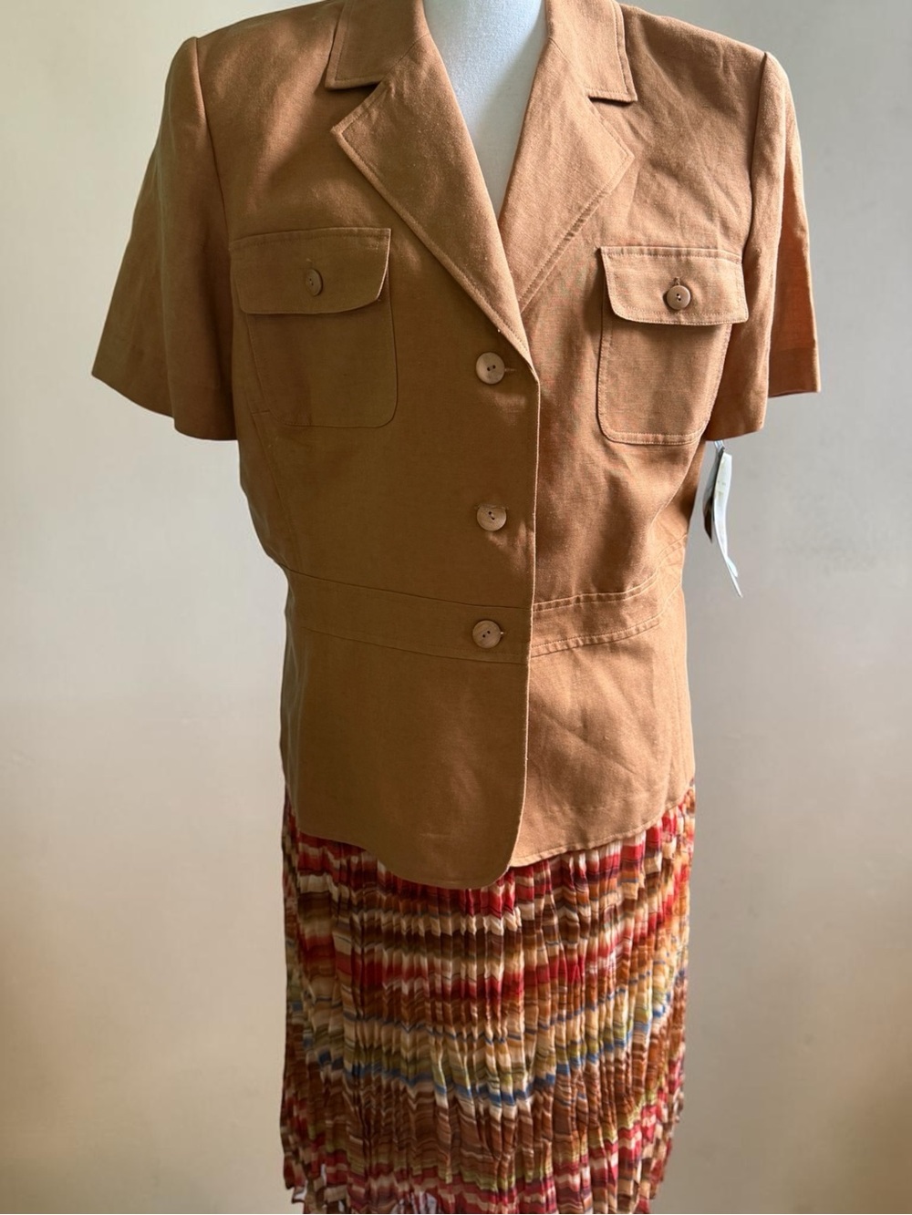 NWT Studio I Camel Short-Sleeve Notched Collar Jacket and Matching Skirt Size 14